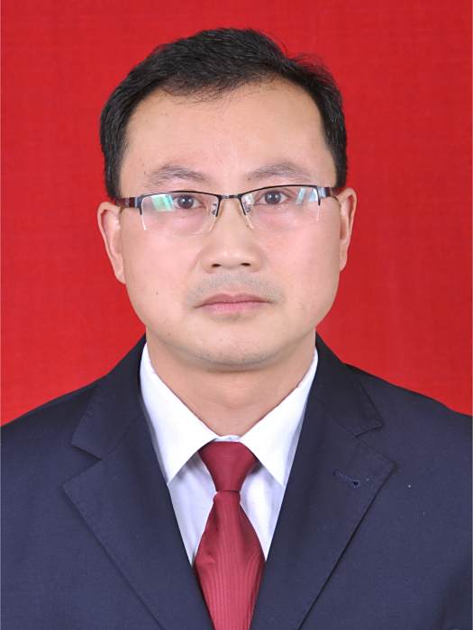 鄭衛東(安徽省黃山市祁門縣市場監督管理局黨組成員、機關黨委副書記) 鄭衛東(安徽省黃山市祁門縣市場監督管理局黨組成員、機關黨委副書記)