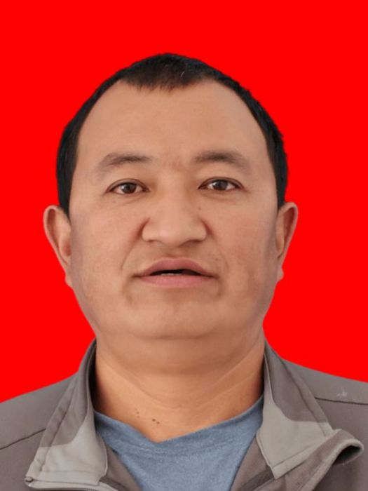 李衛中(雲南省迪慶州香格里拉市金江鎮人民政府副鎮長) 李衛中(雲南省迪慶州香格里拉市金江鎮人民政府副鎮長)