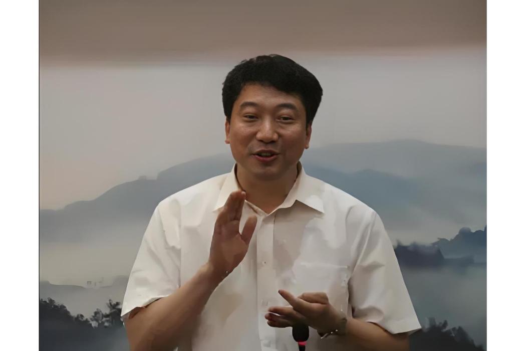周學勝(公安部新聞傳媒中心主任、總編輯) 周學勝(公安部新聞傳媒中心主任、總編輯)