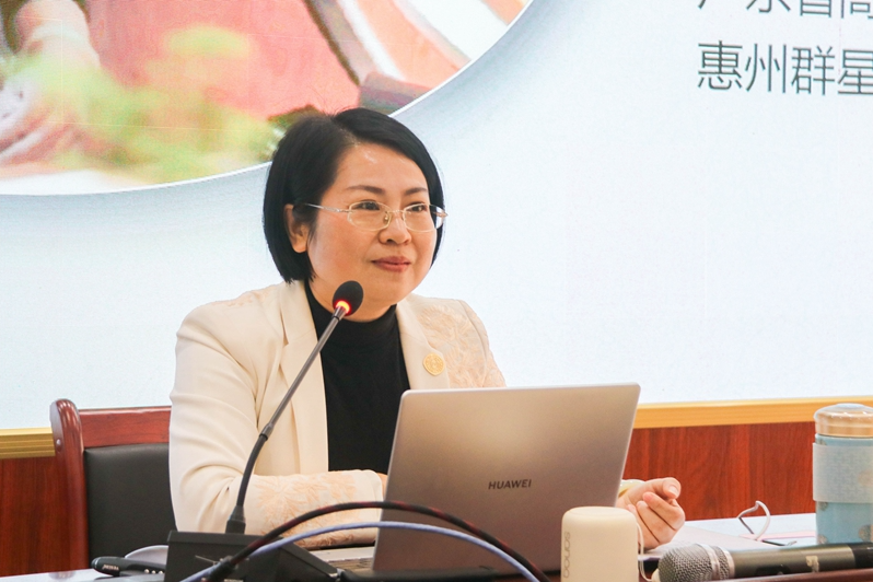 嚴麗娜(惠州衛生職業技術學院黨委書記) 嚴麗娜(惠州衛生職業技術學院黨委書記)