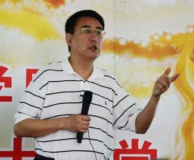 吳以義 吳以義