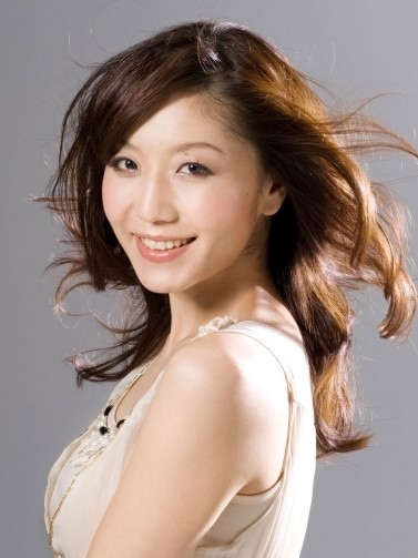 千冬(日本女性配音演員) 千冬(日本女性配音演員)