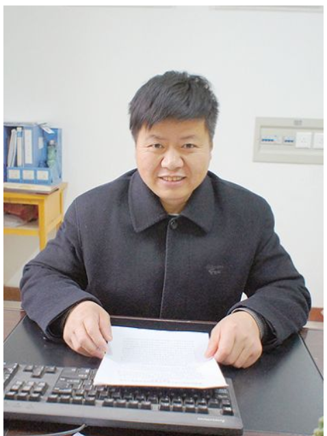 張德新(鹹陽職業技術學院馬克思主義學院教師) 張德新(鹹陽職業技術學院馬克思主義學院教師)