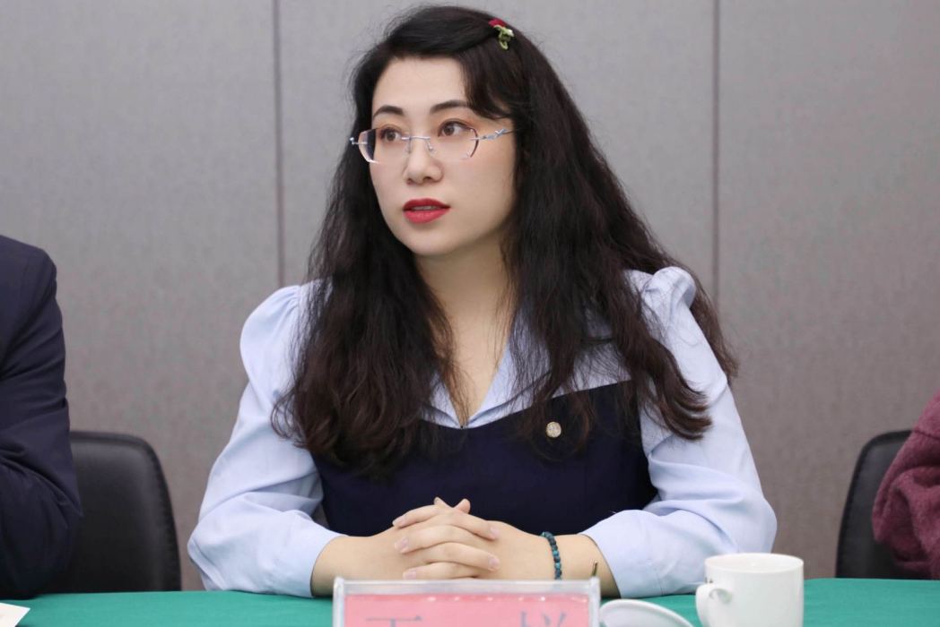 王悅(中國當代女詩人) 王悅(中國當代女詩人)