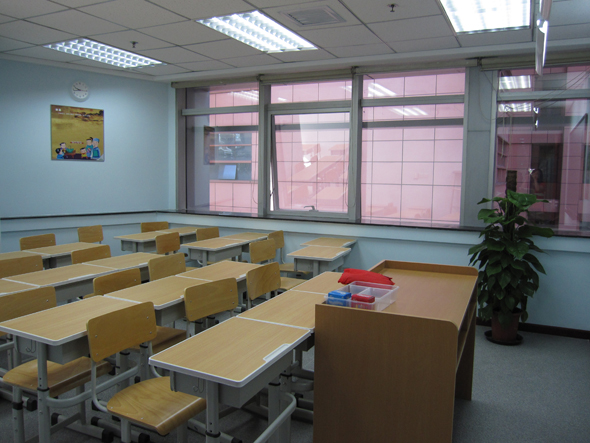 寬敞明淨的教室