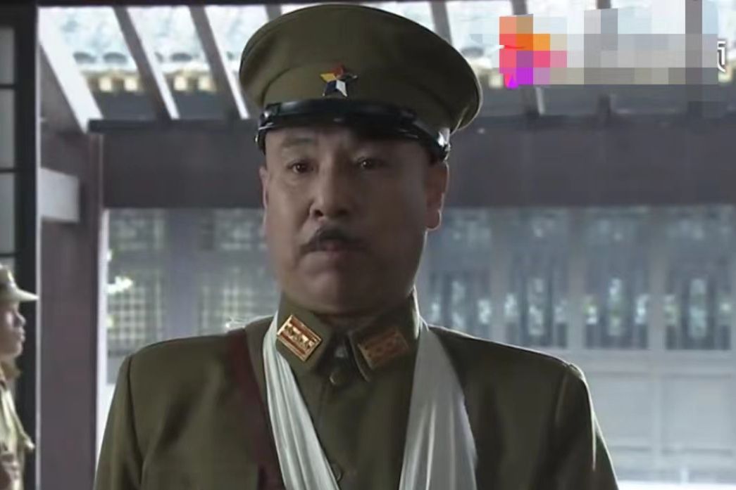 盧白更 盧白更