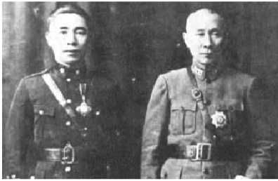 蔡孟堅（左）與何成浚 攝於1933年