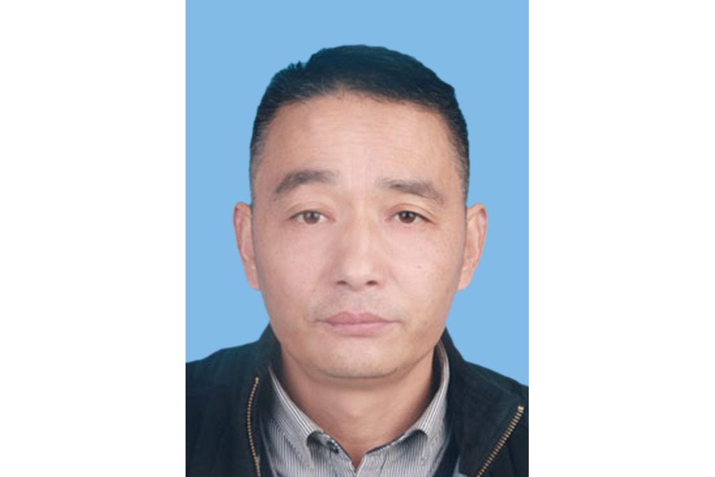 周輝(南京市蘇輝果蔬專業合作社理事長) 周輝(南京市蘇輝果蔬專業合作社理事長)