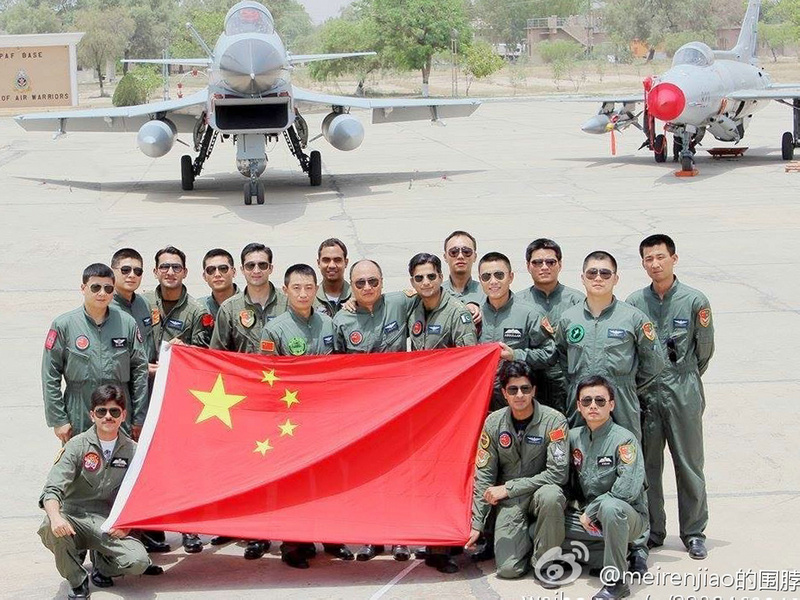 中國空軍殲-10首次出國軍演