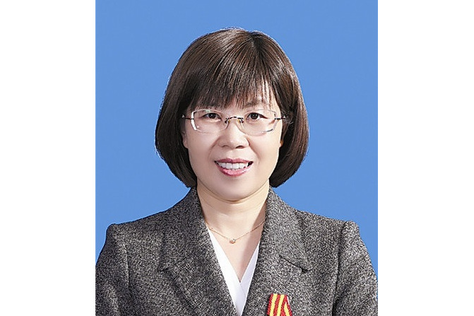 李艷霞(大連醫科大學附屬第一醫院主任醫師、教授) 李艷霞(大連醫科大學附屬第一醫院主任醫師、教授)