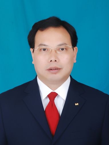 周培勇(貴州省黎平縣審計局副局長、黨組成員、三級主任科員) 周培勇(貴州省黎平縣審計局副局長、黨組成員、三級主任科員)