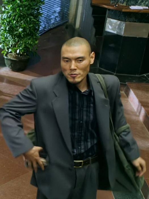 趙鵬(犯罪動作電影《除暴》中的男配角) 趙鵬(犯罪動作電影《除暴》中的男配角)