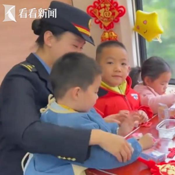 鐵路12306(12306（中國鐵路客戶服務中心推出的官方手機購票套用軟體）)