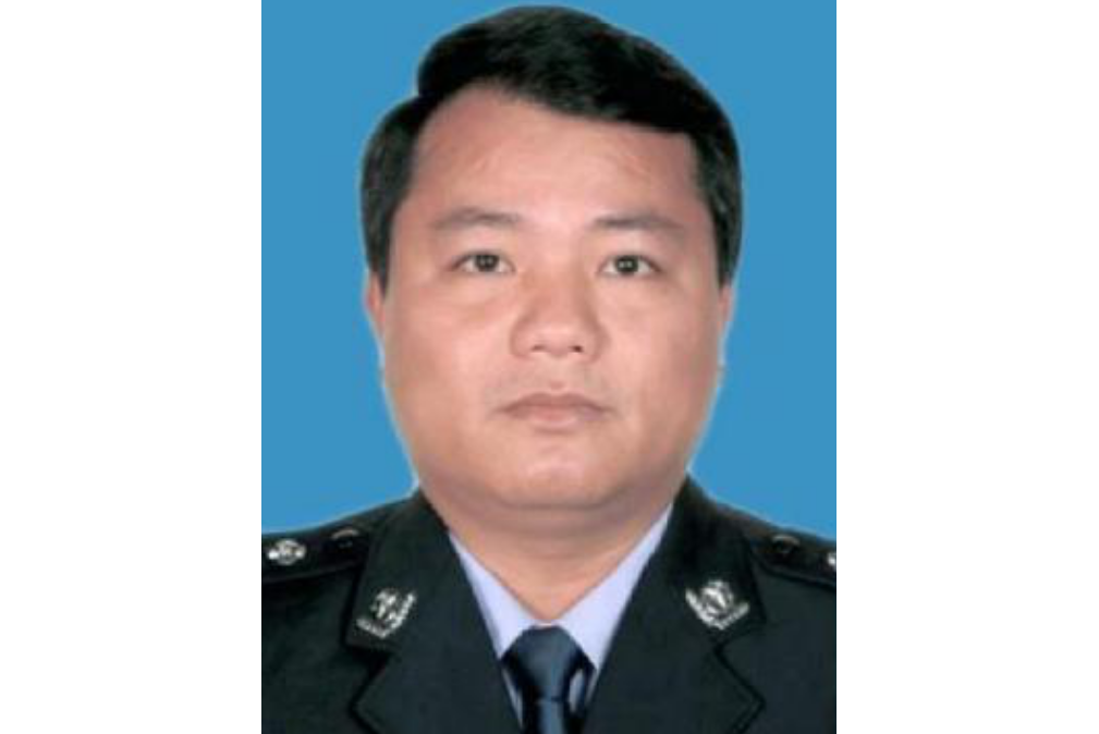 韋明(廣西壯族自治區河池市東蘭縣人民政府黨組成員、副縣長) 韋明(廣西壯族自治區河池市東蘭縣人民政府黨組成員、副縣長)