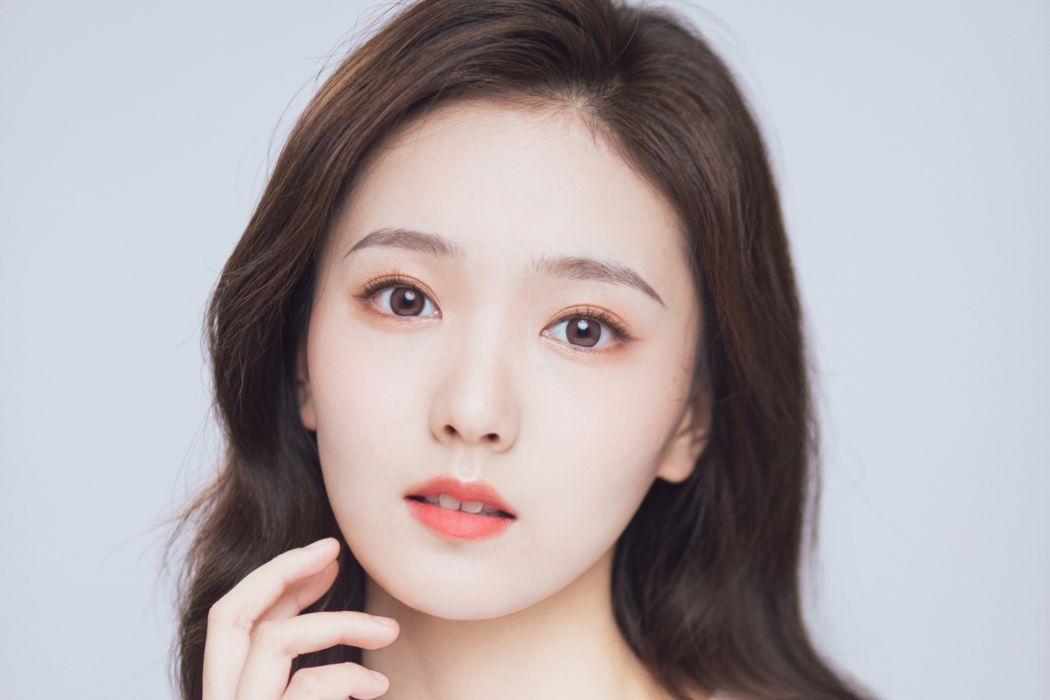 張妍(中國內地女演員) 張妍(中國內地女演員)