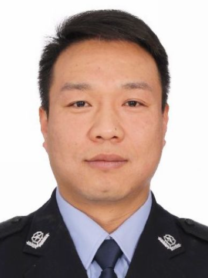 劉博(北京市公安局昌平分局馬池口派出所社區警務一隊原副隊長、三級警長) 劉博(北京市公安局昌平分局馬池口派出所社區警務一隊原副隊長、三級警長)
