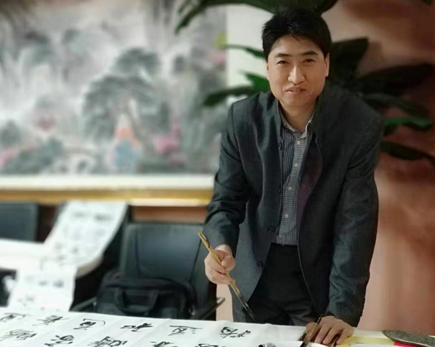 賈振江(中國硬筆書法協會會員) 賈振江(中國硬筆書法協會會員)