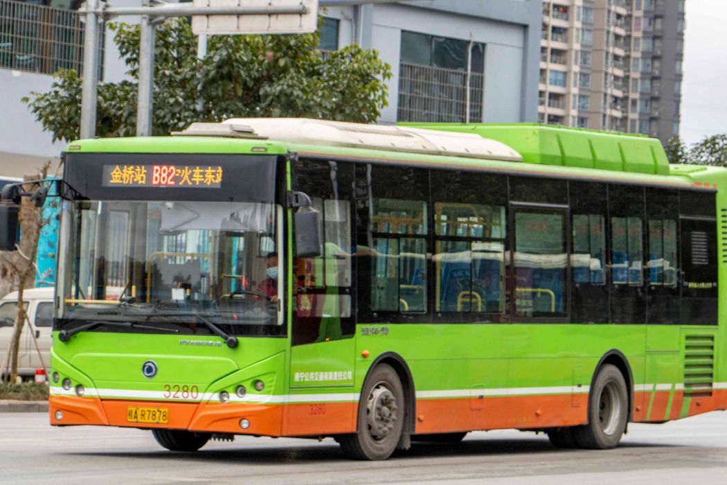 南寧公交82路 南寧公交82路