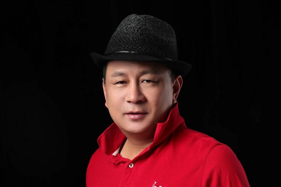 賀鵬飛(原始主義畫派抽象表現主義畫家) 賀鵬飛(原始主義畫派抽象表現主義畫家)