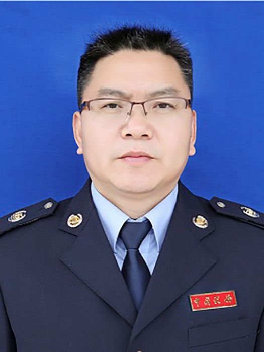 張海根(國家稅務總局東明縣稅務局黨委委員、副局長) 張海根(國家稅務總局東明縣稅務局黨委委員、副局長)