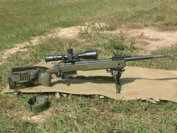 斯太爾SSG08狙擊步槍