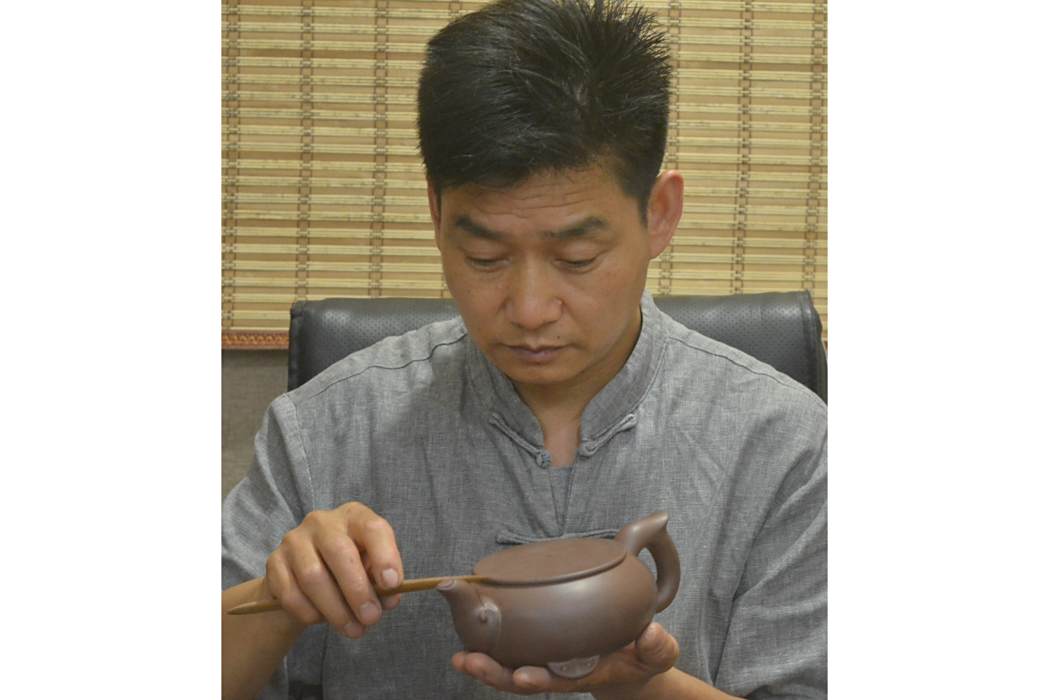 范壽昌(中國工藝美術學會會員) 范壽昌(中國工藝美術學會會員)