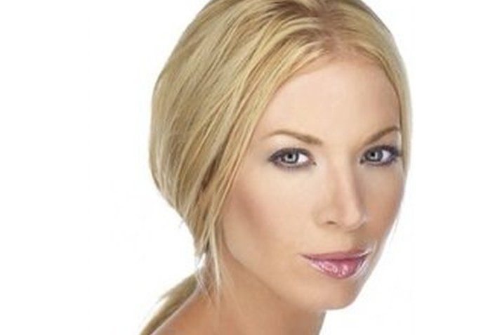 Amy Leonard