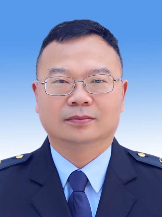 謝晗(重慶市萬州區交通局黨委委員,區交通運輸綜合行政執法支隊黨委書記、支隊長) 謝晗(重慶市萬州區交通局黨委委員,區交通運輸綜合行政執法支隊黨委書記、支隊長)