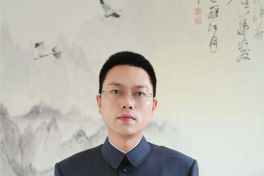 王麥龍 王麥龍