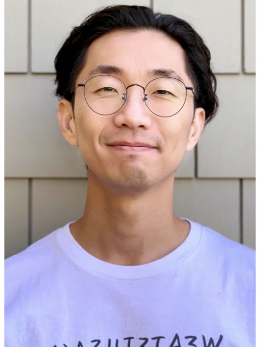 李成真(編劇、製片人、導演) 李成真(編劇、製片人、導演)