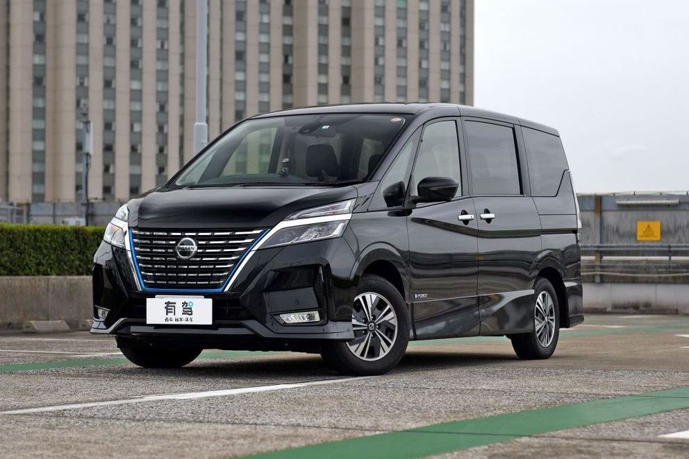 日產Serena 日產Serena