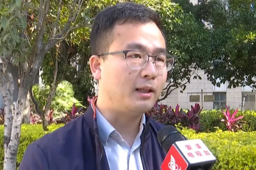 黃少輝(泉州市安溪縣委宣傳部副部長) 黃少輝(泉州市安溪縣委宣傳部副部長)