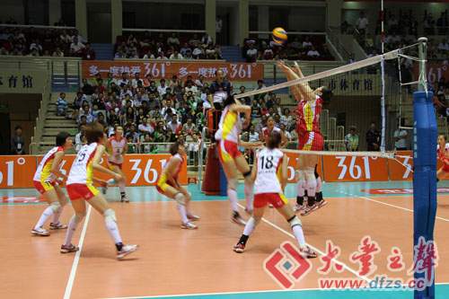 大豐賽區遼寧隊以3-0大勝上海隊。