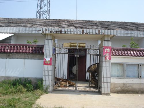 小八里村 小八里村