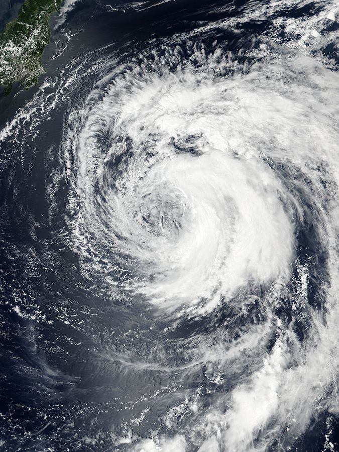 強熱帶風暴奧麥斯 衛星雲圖