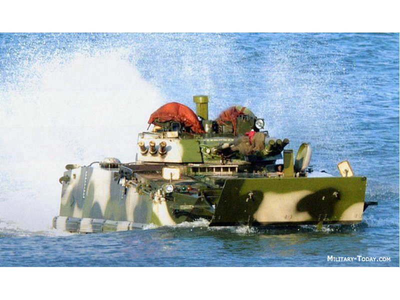 ZBD-97步兵戰車水上浮渡