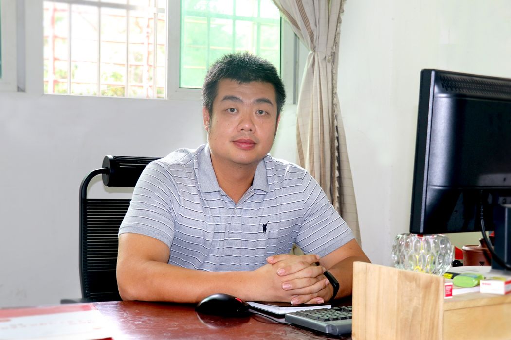 羅浩(江西信息套用職業技術學院黨委委員、副院長) 羅浩(江西信息套用職業技術學院黨委委員、副院長)