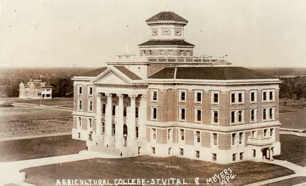 Administration Building in 1919