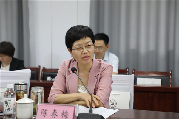 陳春梅(河南省藥品監督管理局黨組成員、副局長) 陳春梅(河南省藥品監督管理局黨組成員、副局長)