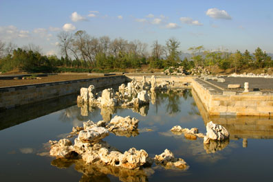 考古清整後的金魚池