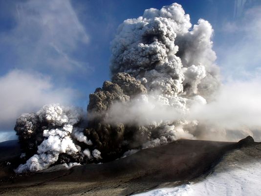 冰島型火山噴發