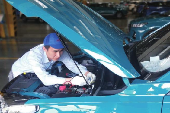 王學勇(奇瑞汽車股份有限公司調整工、高級技師) 王學勇(奇瑞汽車股份有限公司調整工、高級技師)