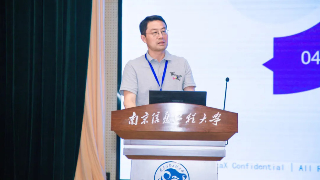 趙學慶(沐曦積體電路(上海)股份有限公司副總裁兼高級總監) 趙學慶(沐曦積體電路(上海)股份有限公司副總裁兼高級總監)