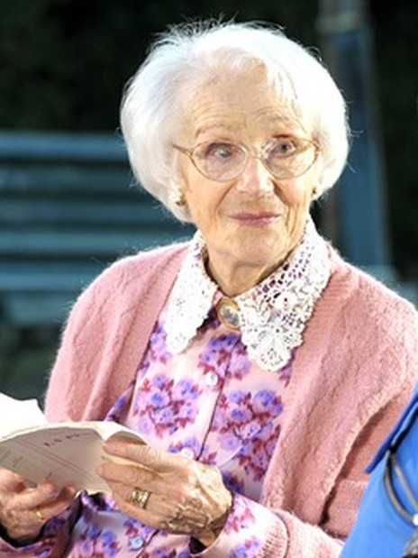 吉賽勒·卡扎德絮(Gisèle Casadesus) 吉賽勒·卡扎德絮(Gisèle Casadesus)