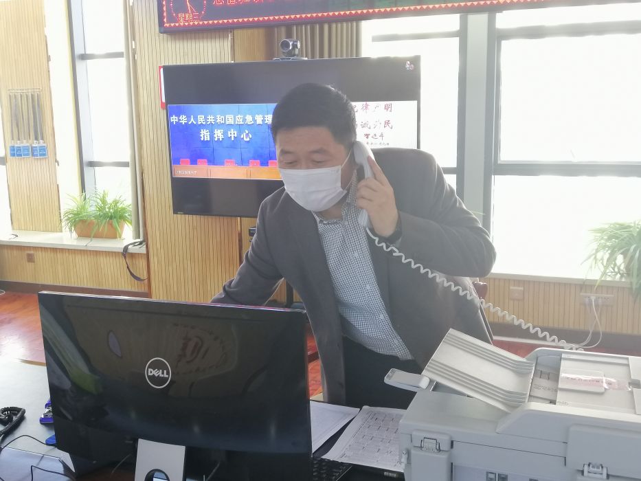 李翔(寧夏回族自治區應急管理廳應急指揮中心主任) 李翔(寧夏回族自治區應急管理廳應急指揮中心主任)