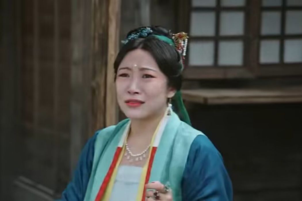 董小小