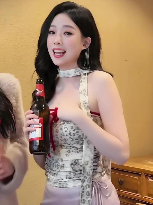 可妮Connie