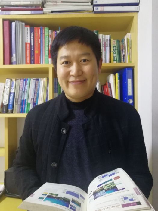 趙德福(江西服裝學院大數據學院副院長) 趙德福(江西服裝學院大數據學院副院長)