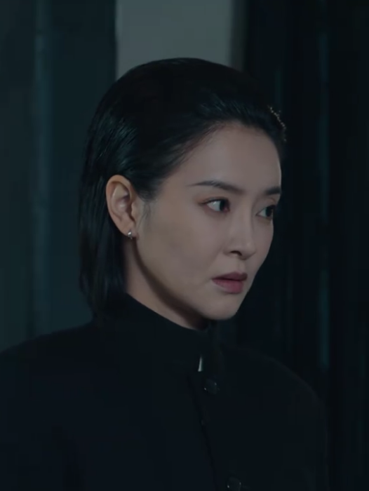 左屏(電視劇《朱雀堂》中的角色) 左屏(電視劇《朱雀堂》中的角色)