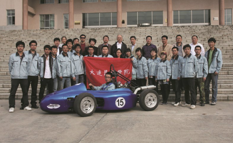 第一屆車隊去上海參賽前合影